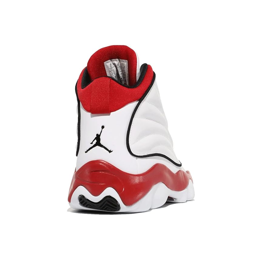 ルーです Amazon.com | Jordan Pro Strong (Big Kid) White/Black/Gym Red